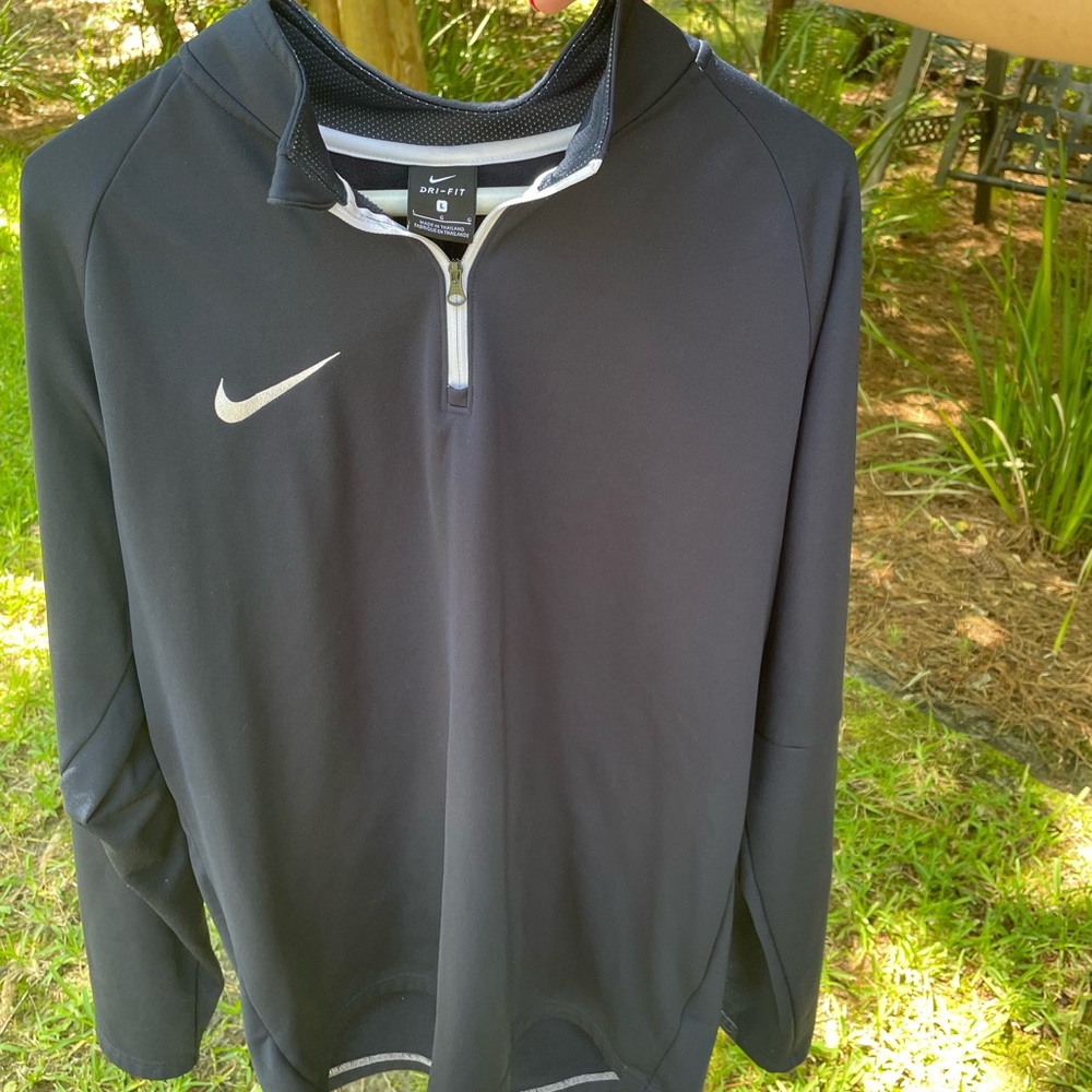 Nike Dri-fit navy pullover great condition